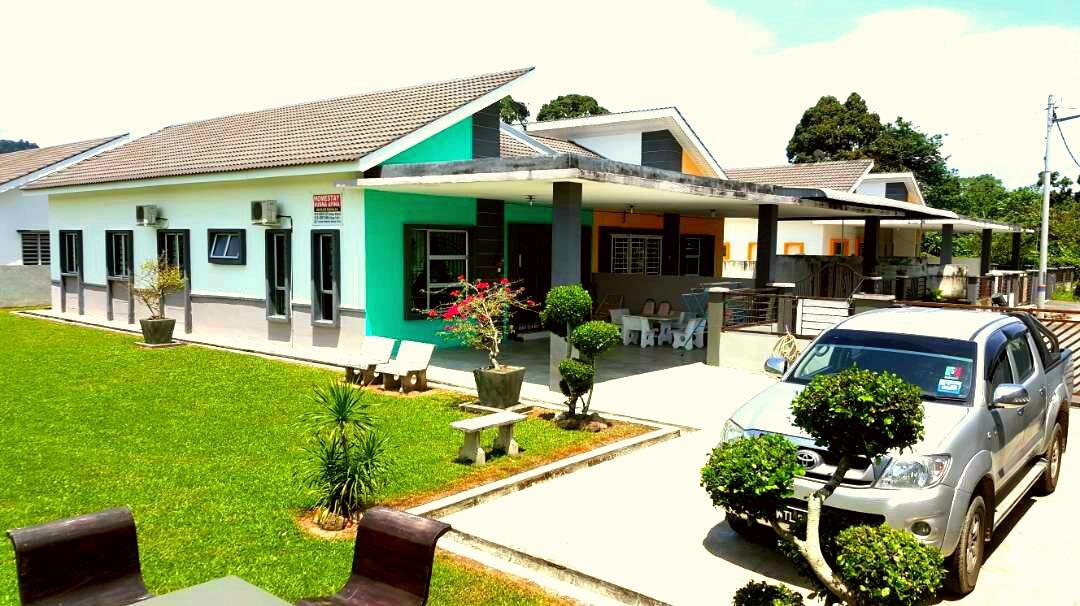 Taiping Homestay Husna Afina Esterno foto